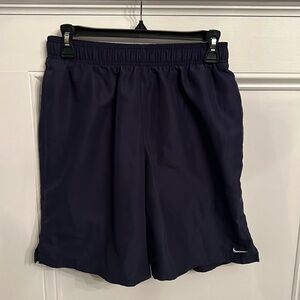 Nike short size medium